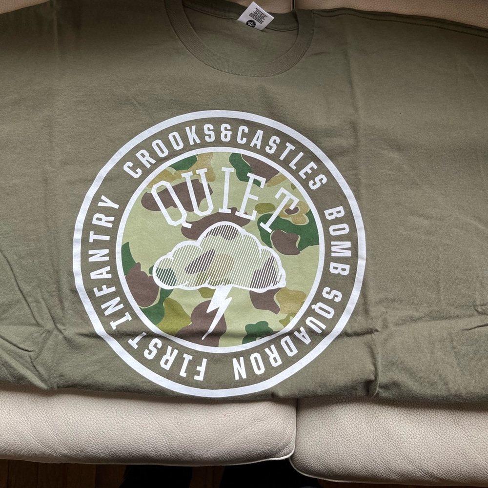 Crooks and Castles t shirt 3 XL